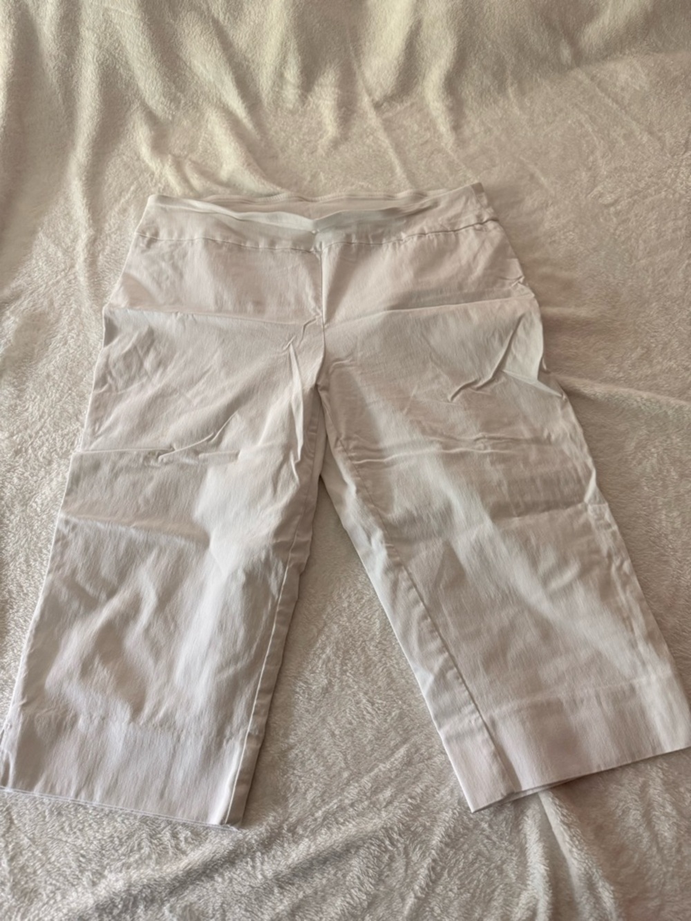 Ruby Rd White Stretch Capris Size 16